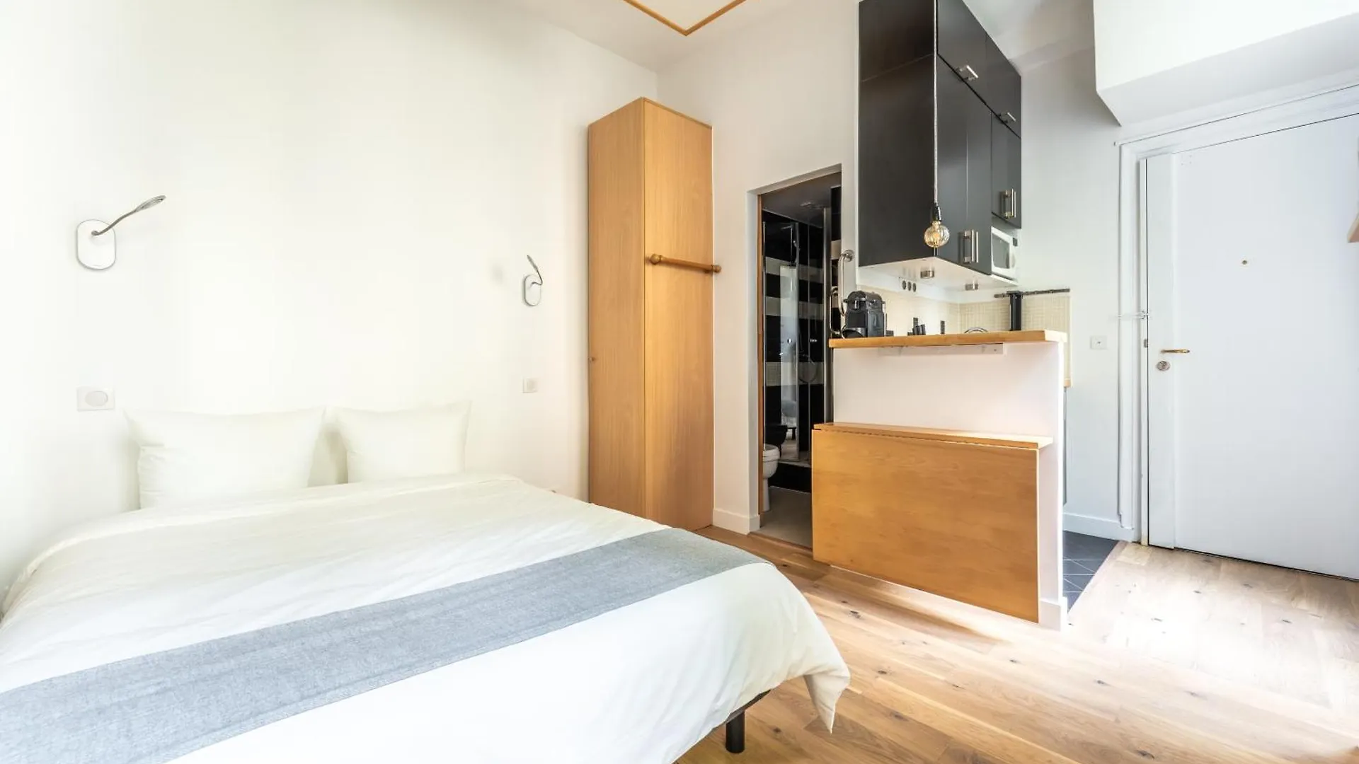 Matignon Cozy Flat Apartment Paris