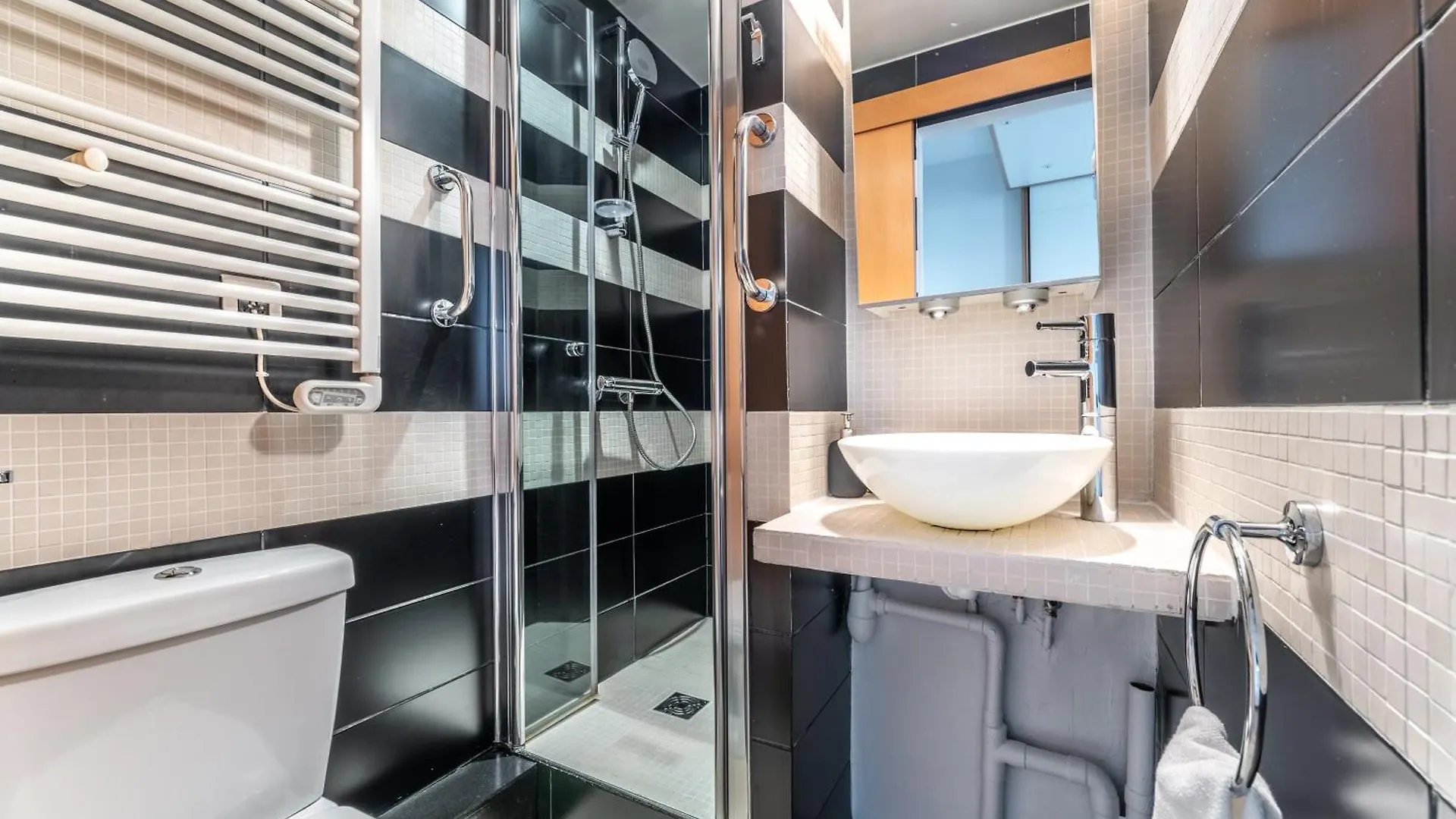 Matignon Cozy Flat Apartment Paris