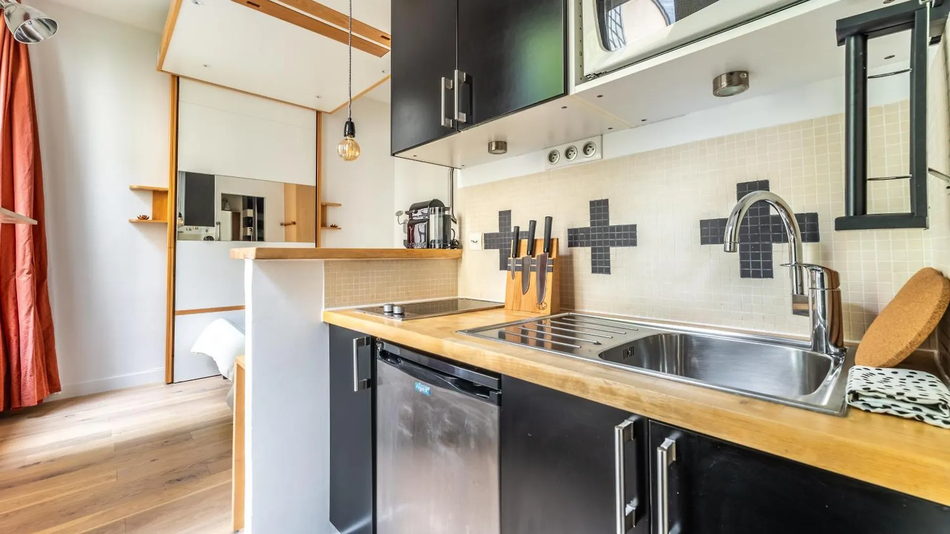 Matignon Cozy Flat Apartment Paris